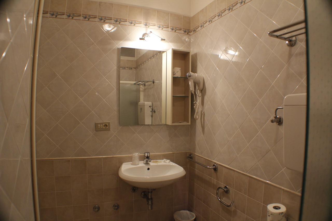 Hotel Adria Bellaria – Igea Marina Kültér fotó