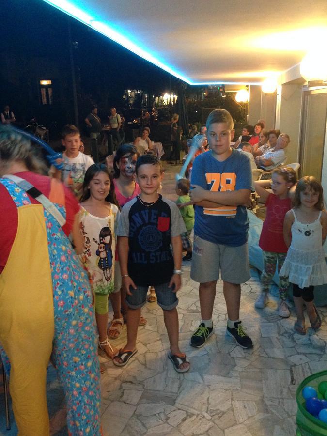 Hotel Adria Bellaria – Igea Marina Kültér fotó
